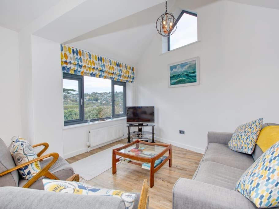 Lovely Holiday Home In Lyme Regis - Sleeps 8 מראה חיצוני תמונה